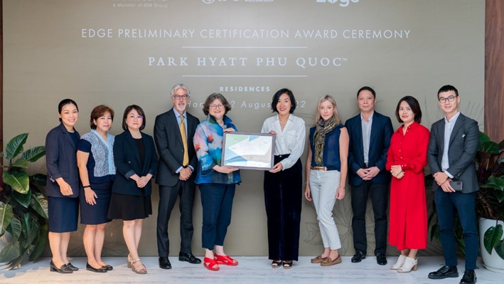IFC thăm BIM Group, trao chứng chỉ EDGE cho dự án Park Hyatt Phu Quoc